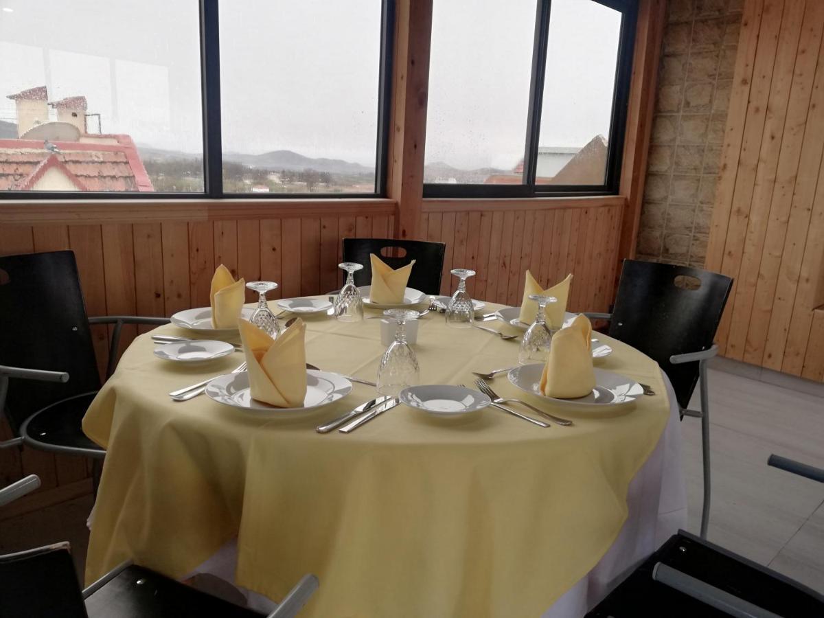 Hotel School Ersat Azru Kültér fotó