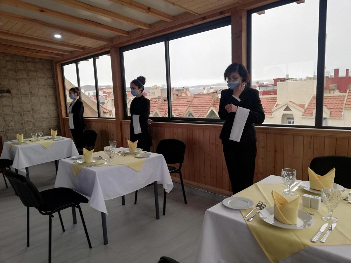 Hotel School Ersat Azru Kültér fotó